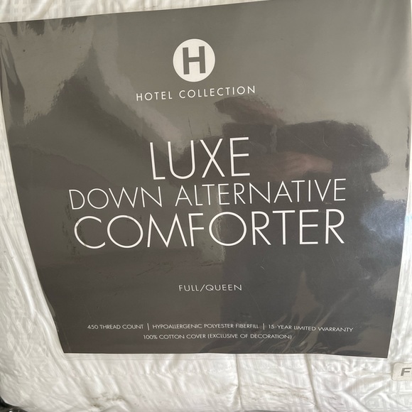 - - - Hotel Collection dawn alternative comforter - Picture 1 of 6